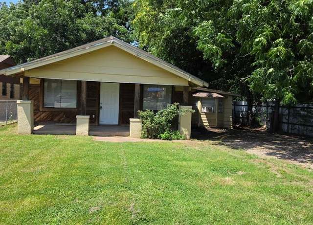 Property at 1325 SW 28th St, Oklahoma City, OK 73108, 2 beds, 1.5 baths