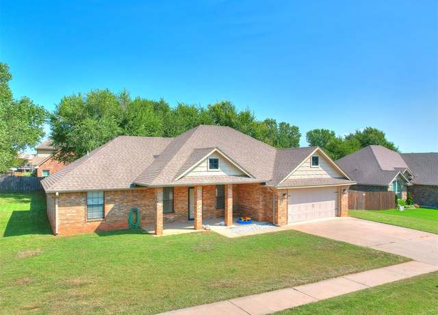 Property at 945 Fox Run Ln, Blanchard, OK 73010, 3 beds, 2 baths