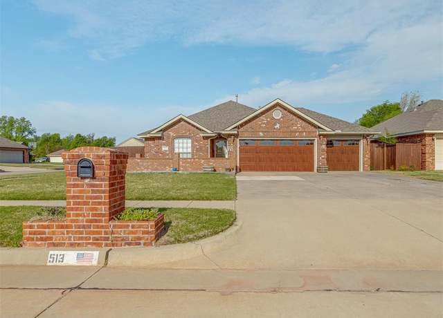 Property at 513 S Castlerock Ln, Mustang, OK 73064, 3 beds, 2 baths