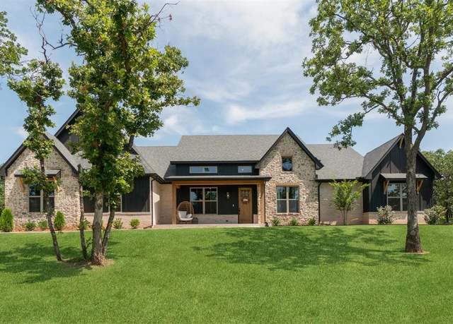 Property at 8040 Red Feather, Arcadia, OK 73007, 4 beds, 3.5 baths