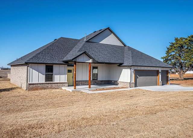 Property at 4931 Meadow Dr, Guthrie, OK 73044, 4 beds, 2.5 baths