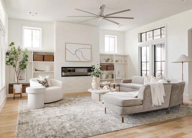 Property at 1700 Runway Blvd, Oklahoma City, OK 73108, 4 beds, 4 baths