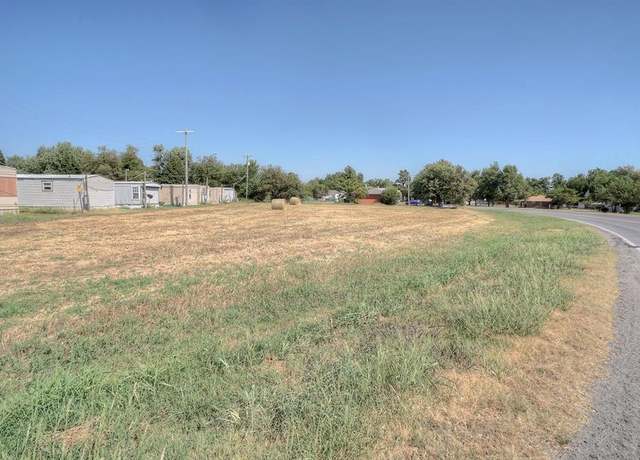 Property at 605 SW 4 St, Tuttle, OK 73089
