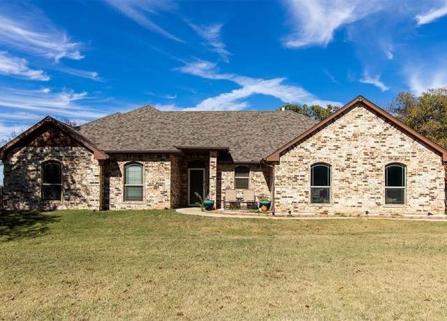 Property at 20933 Jaimie Dr, Harrah, OK 73045, 5 beds, 3 baths