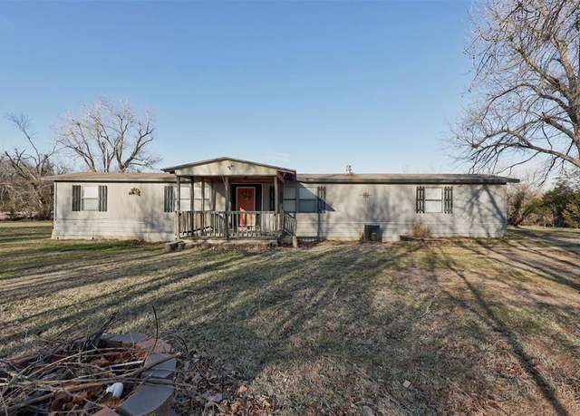Property at 933 S Indian Meridian Rd, Choctaw, OK 73020, 4 beds, 2 baths