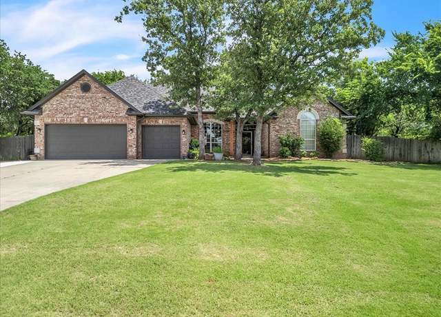 Property at 12310 Hunter Dr, Edmond, OK 73013, 4 beds, 3 baths