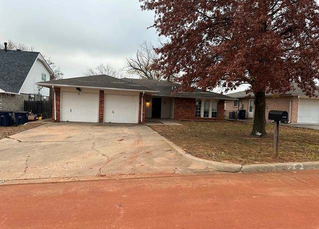 Property at 15 Tawana Dr, Shawnee, OK 74804, 3 beds, 2 baths