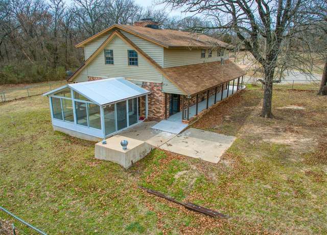 Property at 1600 S Indian Rd, Wewoka, OK 74884, 4 beds, 2 baths