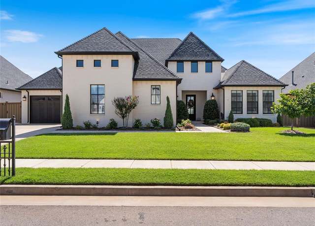 Property at 2924 Wood Thrush Way, Edmond, OK 73012, 4 beds, 3.5 baths