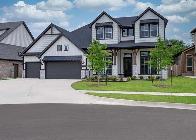 Property at 3923 Yellowstone Dr, Norman, OK 73069, 3 beds, 2.5 baths