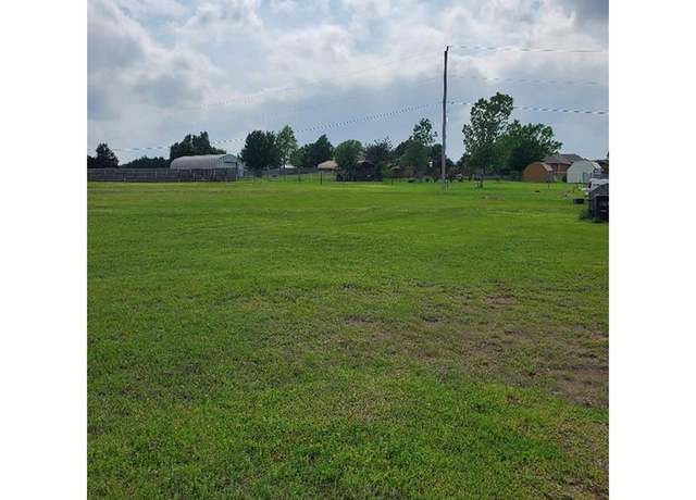 Property at 220 Johnson Dr, Guthrie, OK 73044