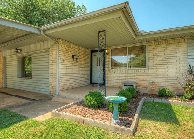 Property at 1147 Elmhurst St, Moore, OK 73160, 3 beds, 1 bath