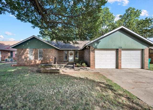 Property at 133 Pawnee Pl, Yukon, OK 73099, 3 beds, 2 baths
