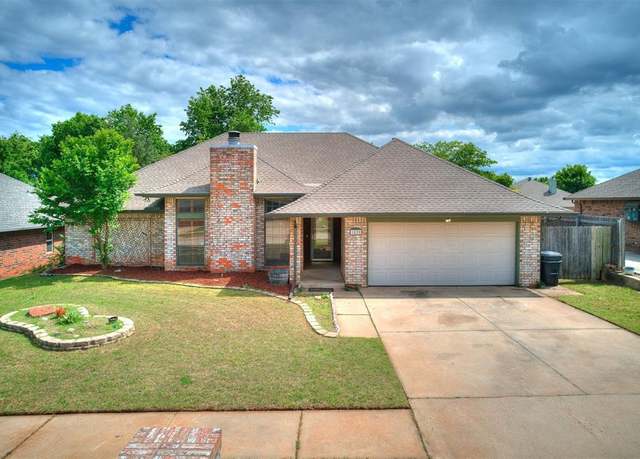 Property at 1820 E Main St, Moore, OK 73160, 3 beds, 2 baths