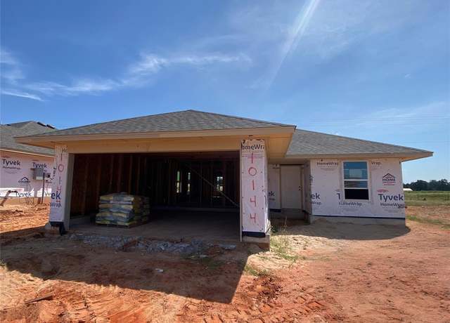 Property at 10144 Pennington St, Harrah, OK 73045, 3 beds, 2 baths