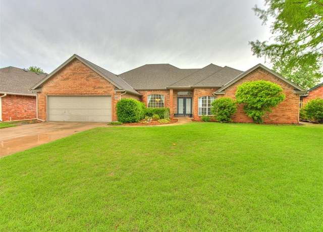 Property at 2424 Fairway Ct, Norman, OK 73069, 4 beds, 2.5 baths