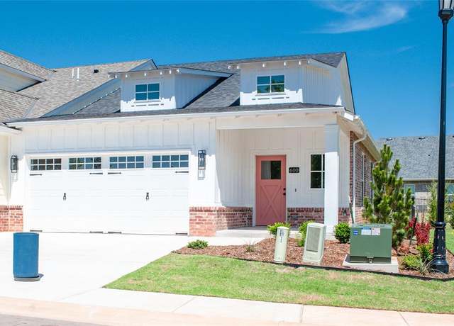 Property at 600 Montauk Way, Edmond, OK 73034, 3 beds, 2 baths