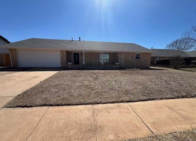 Property at 300 Sequoyah St, Altus, OK 73521, 3 beds, 2 baths
