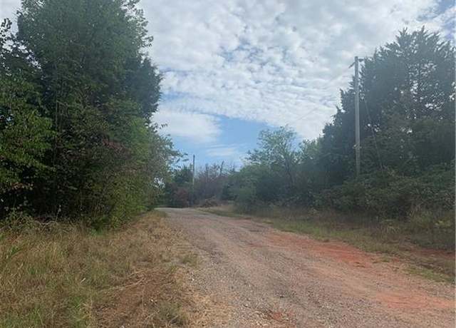 Property at 11610 Meadows Ave, Mustang, OK 73064