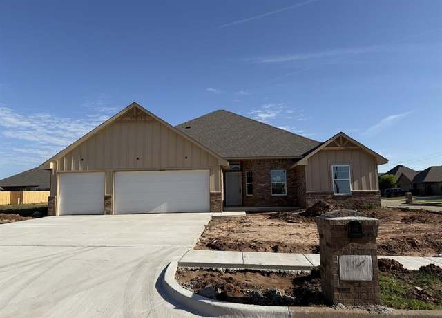 Property at 2917 Kingswood Dr, Norman, OK 73071, 5 beds, 2.5 baths