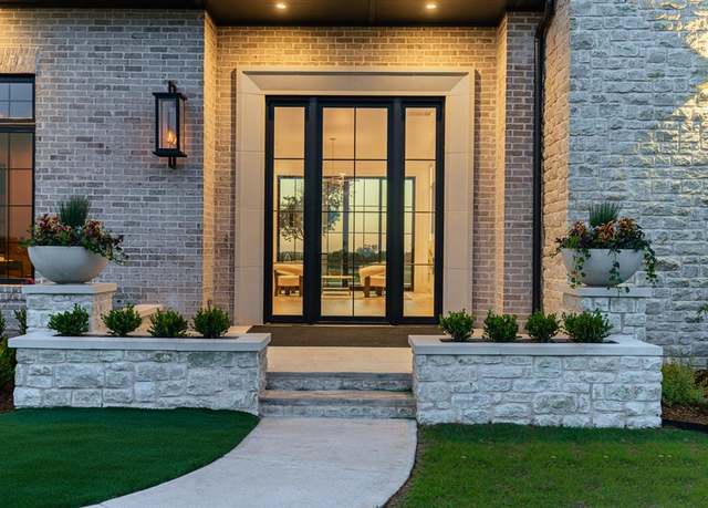 Property at 20945 Alba Ct, Edmond, OK 73012, 4 beds, 5.5 baths