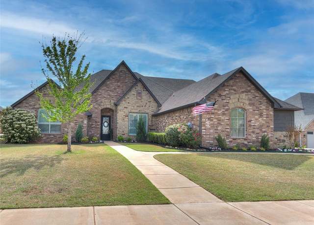 Property at 3108 Warwick Pl, Edmond, OK 73013, 4 beds, 3 baths