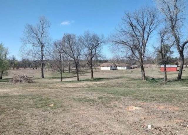 Property at 3020 Oakwood Dr, Choctaw, OK 73020