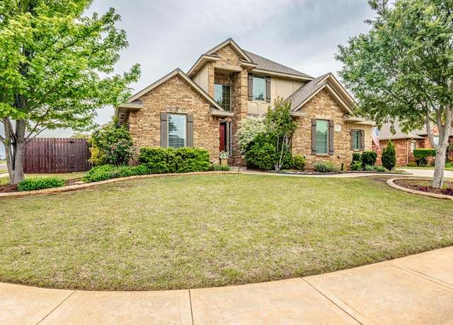 Property at 3000 Highland Ridge Dr, Norman, OK 73069, 3 beds, 2.5 baths