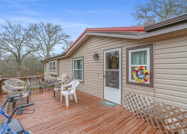 Property at 31361 Little River Rd, Tecumseh, OK 74873, 3 beds, 2 baths