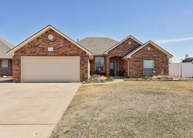 Property at 4208 Oakbrook Dr, Del City, OK 73115, 4 beds, 2 baths