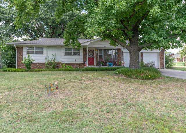 Property at 502 S 9th St, Tecumseh, OK 74873, 3 beds, 2 baths