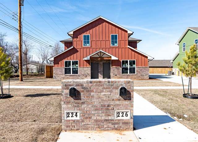 Property at 224 N 3rd St, Yukon, OK 73099, 6 beds, 5 baths