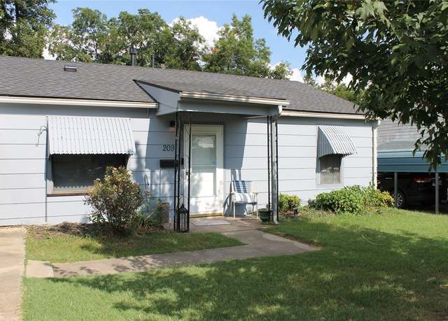 Property at 209 S Ruth Ave, Shawnee, OK 74801, 2 beds, 1 bath