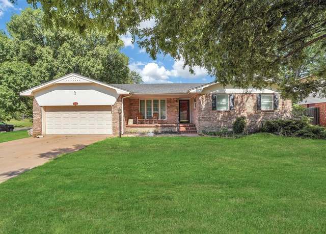 Property at 113 Ramsey Pl, Elk City, OK 73644, 3 beds, 2 baths