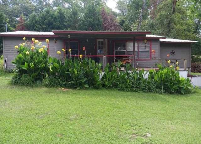 Property at 3990 Holiday Acres Dr, Fort Towson, OK 74735, 3 beds, 2 baths