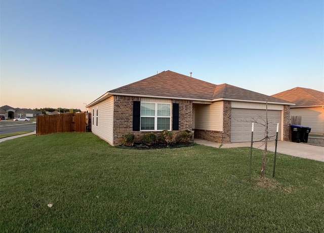 Property at 1325 Quartz Pl, Noble, OK 73068, 3 beds, 2 baths