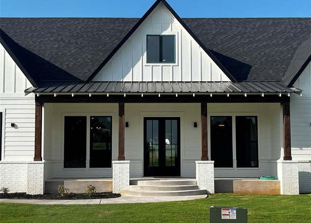 Property at 5812 Cimarron Mnr, Guthrie, OK 73044, 4 beds, 3 baths