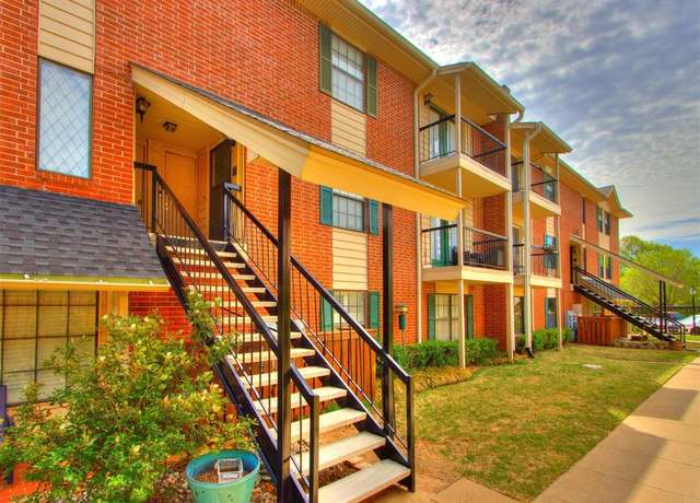Property at 4400 Hemingway Dr #256, Oklahoma City, OK 73118, 2 beds, 2.5 baths