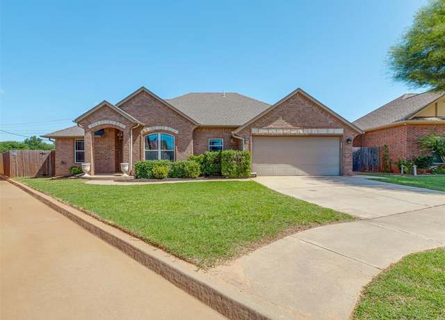 Property at 11749 SW 16th St, Yukon, OK 73099, 3 beds, 2 baths