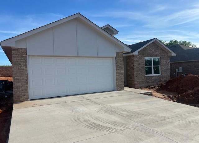 Property at 1723 SE 20th St, Newcastle, OK 73065, 3 beds, 2 baths