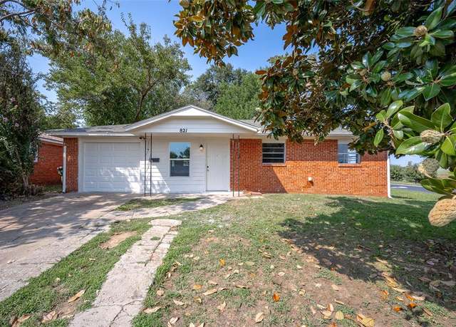 Property at 821 Oliver St, Norman, OK 73071, 3 beds, 1 bath