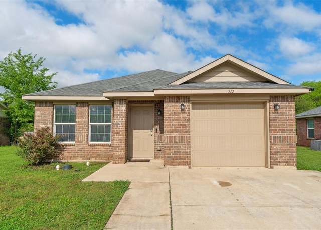 Property at 717 S Geronimo Ln, Pauls Valley, OK 73075, 3 beds, 2 baths