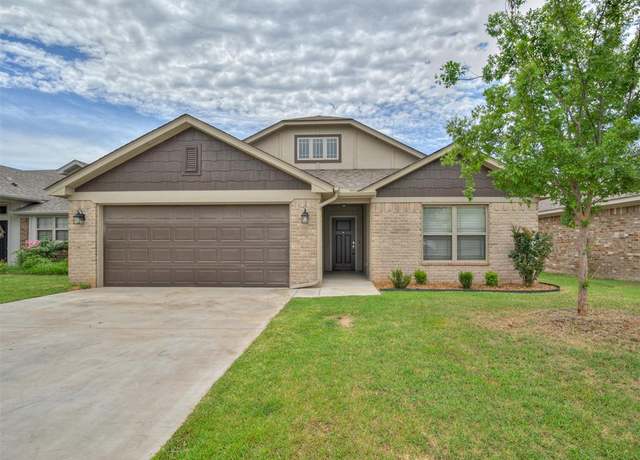 Property at 17613 Nantucket Ave, Edmond, OK 73012, 4 beds, 2 baths