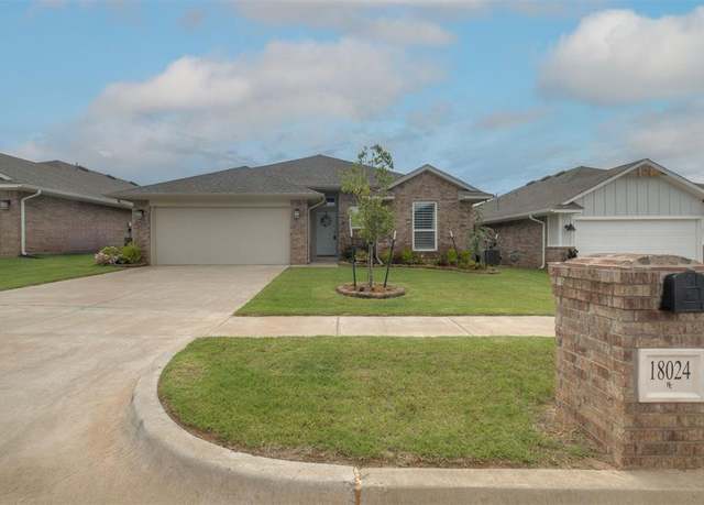 Property at 18024 Sunny Stone Ct, Edmond, OK 73012, 3 beds, 2 baths