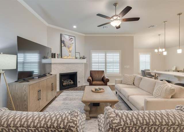 Property at 18024 Sunny Stone Ct, Edmond, OK 73012, 3 beds, 2 baths