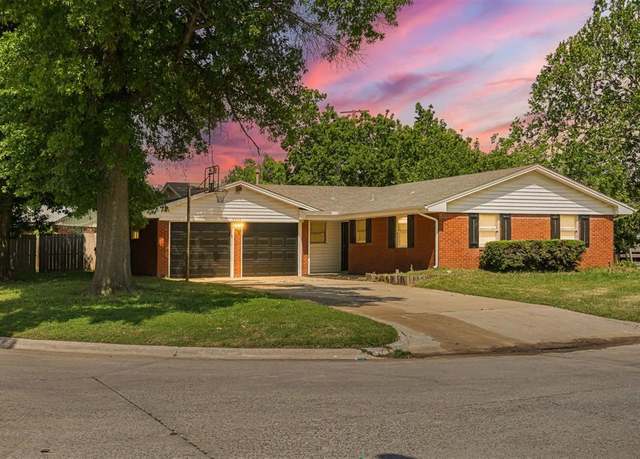 Property at 2528 Oakridge Dr, Bethany, OK 73008, 3 beds, 2 baths