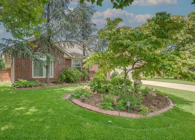 Property at 1117 Blue Ridge Dr, Edmond, OK 73003, 3 beds, 2 baths