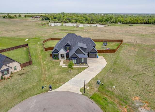 Property at 1330 Acclivis Ct, Newcastle, OK 73065, 5 beds, 4.5 baths