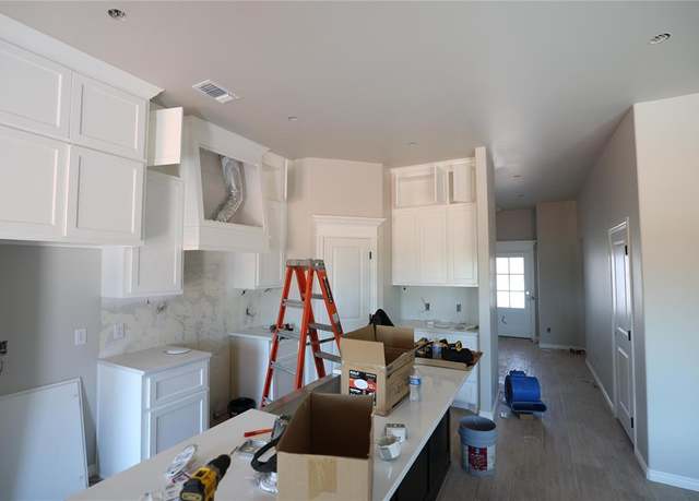 Property at 10324 SW 55th Ter, Mustang, OK 73064, 3 beds, 2 baths