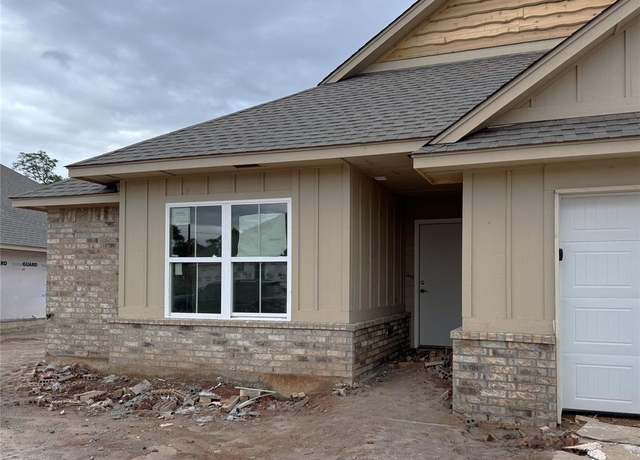 Property at 12100 Rockbed Dr, Yukon, OK 73099, 3 beds, 2 baths